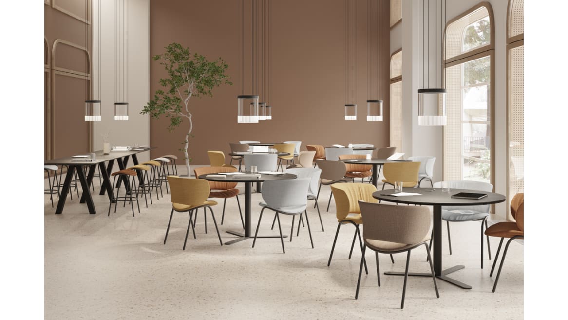 Funda Guest Chair